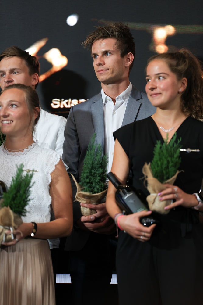 Verleihung des goldenen Ski DSV mit LUKAS SCHMIDT Wein