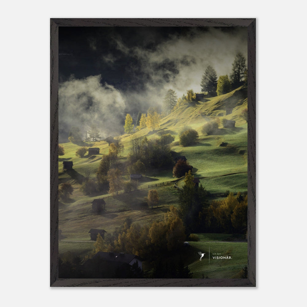 VISION PLACE ALMWIESE Premium - Poster aus halbmattem Premium - Papier mit Holzrahmen 45x60 cm - Lukas Schmidt Wein