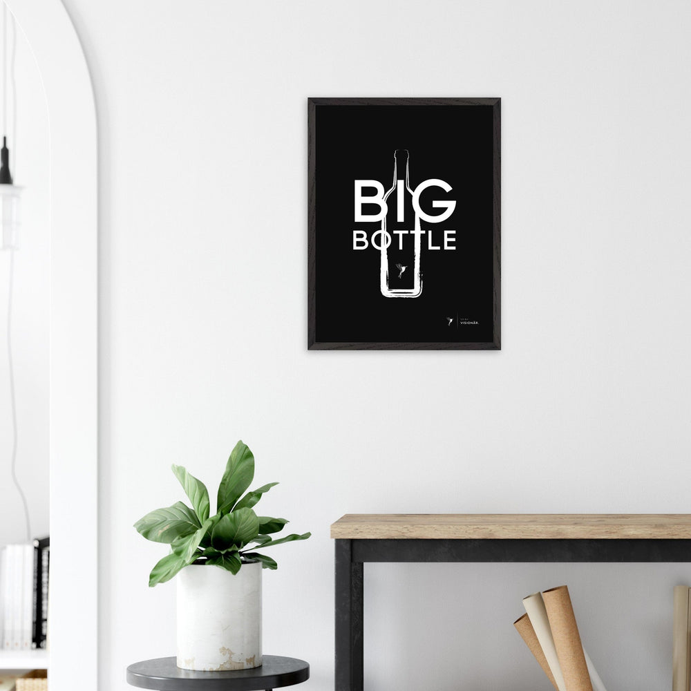 
                  
                    BIG BOTTLE Premium - Poster aus halbmattem Premium - Papier mit Holzrahmen 45x60 cm - Lukas Schmidt Wein
                  
                